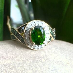 Gorgeous 10k Tsavorite Garnet  & Diamond Halo Ring